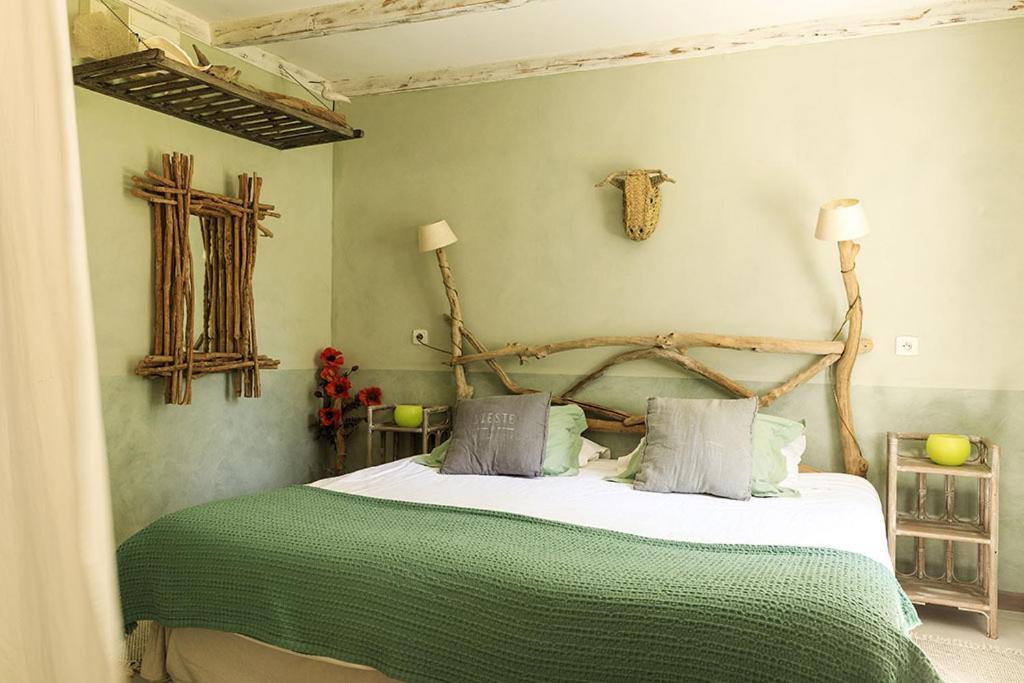 Les Du Domaine De Rhodes Holiday home Avignon