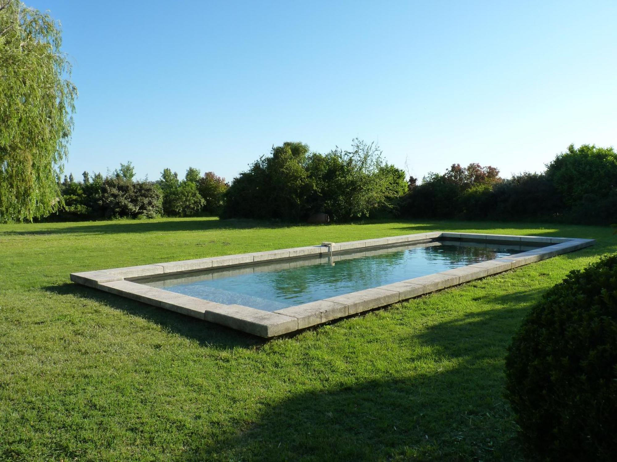 Holiday home Les Du Domaine De Rhodes Avignon