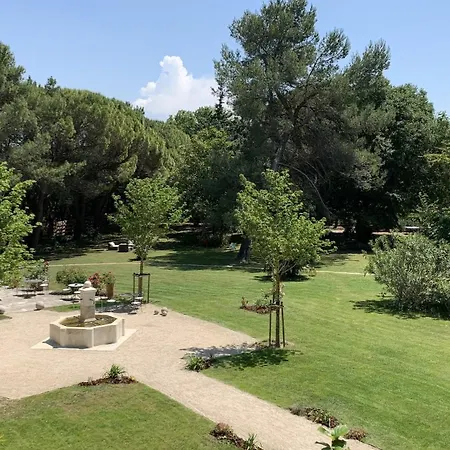 Les Gites Du Domaine De Rhodes Avignon Room photo